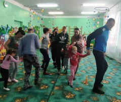 "Весёлые старты" в средней группе "Весёлые старты" в средней группе.